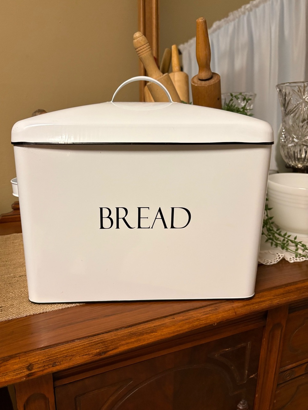 Metal Bread Box with Handle - Classic Kitchen Storage